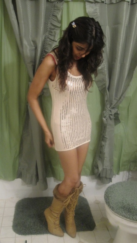 Indian female tales no nude self shots in the bathroom mirror 31058672
