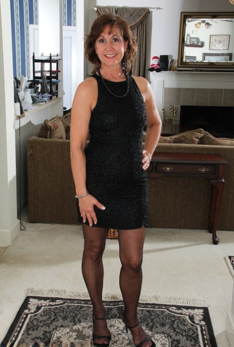 Mature wife Lynn showing off her saggy boobs & spread ass in black stockings 15030493
